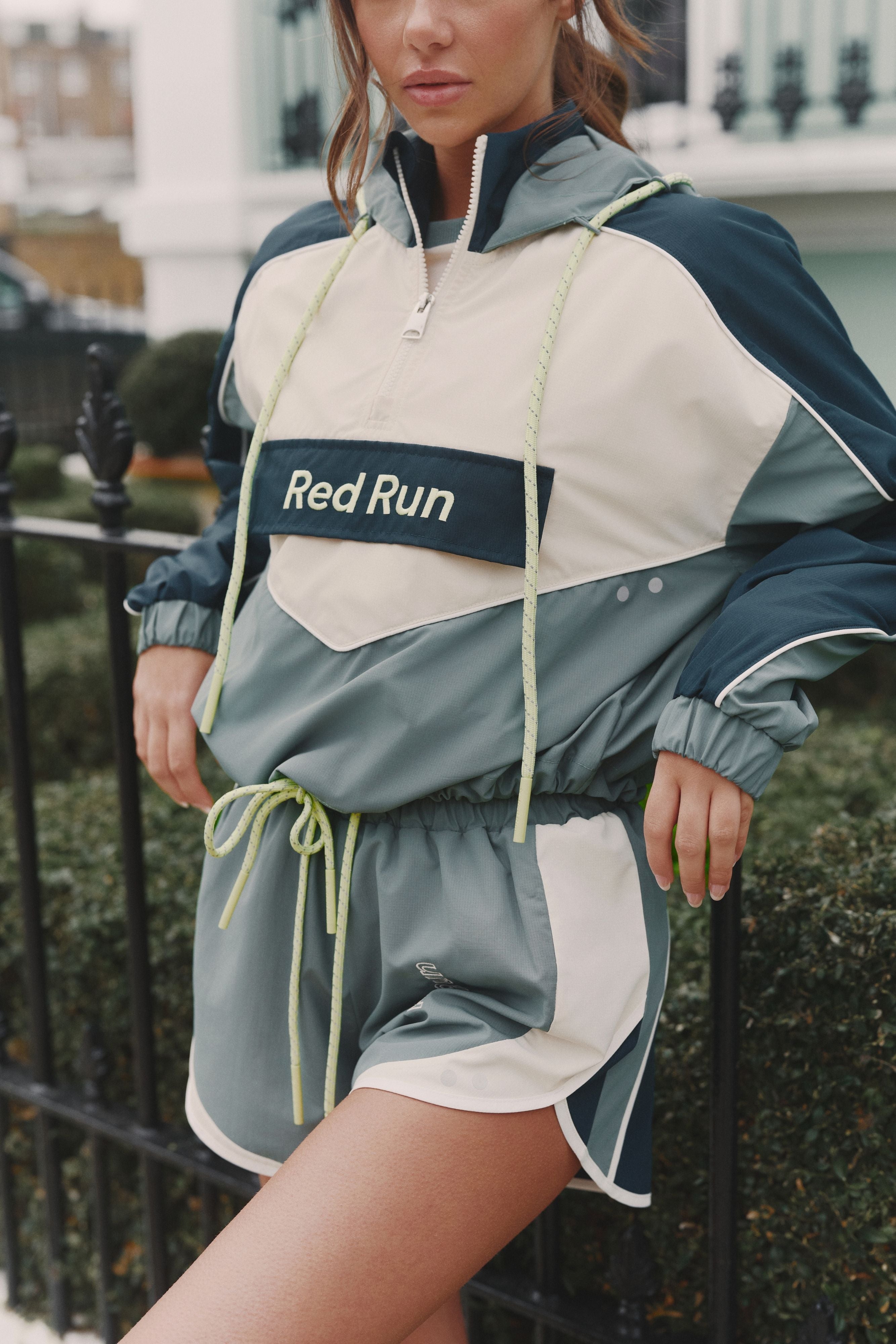 Cropped Windbreaker - Skyline
