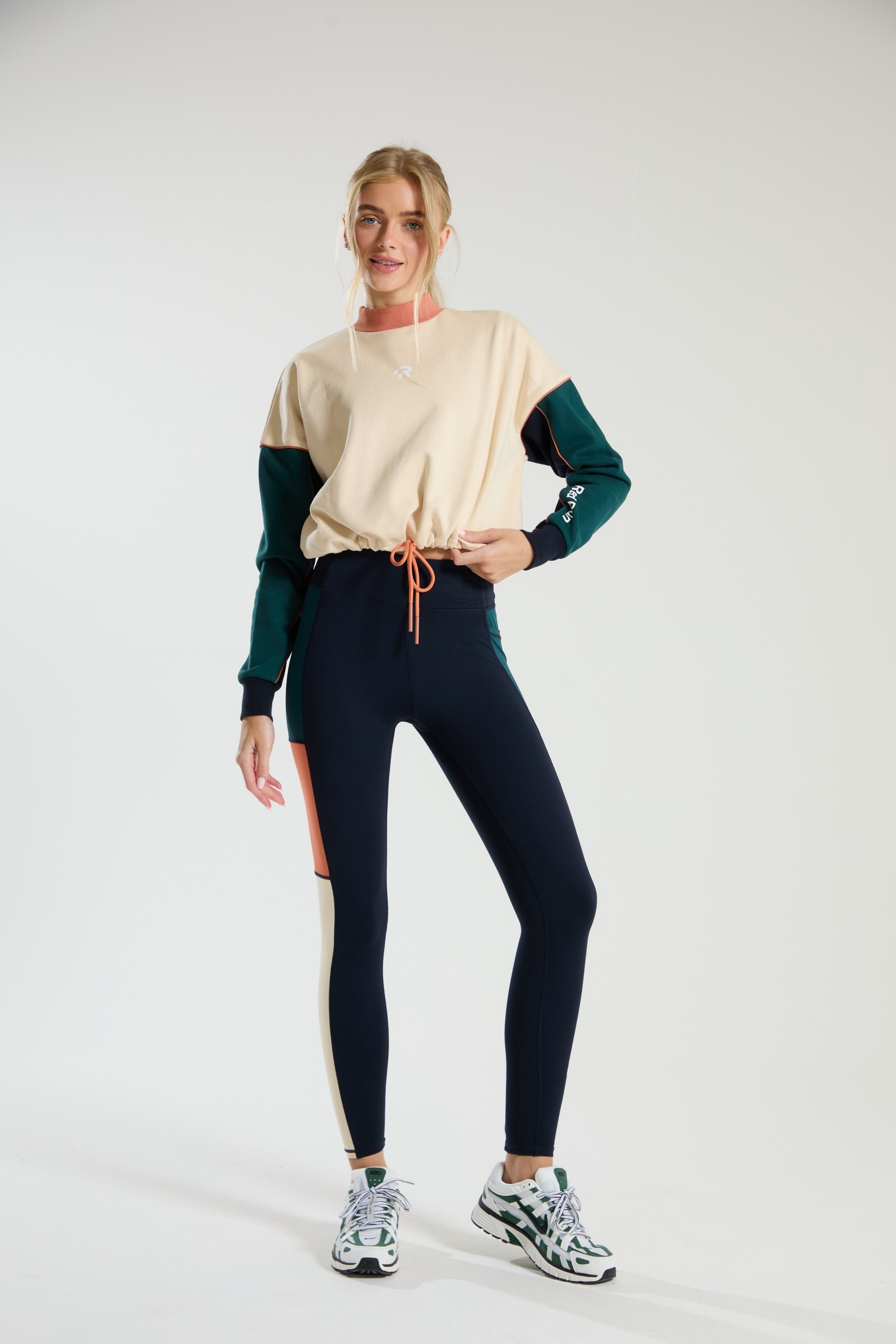 Cropped Sweater - Elements