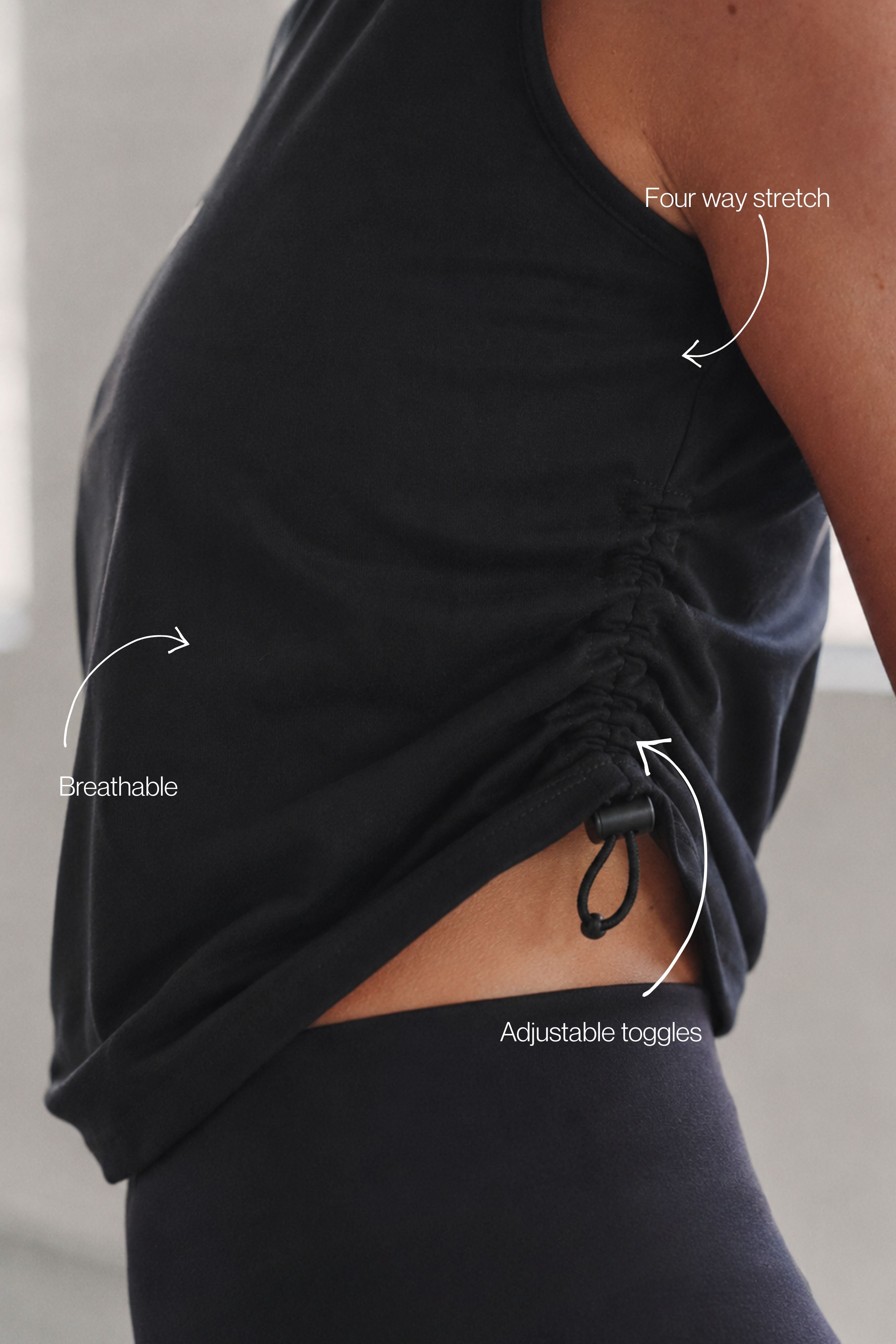 Active Elevate Mesh Ruched Tank Top - Black