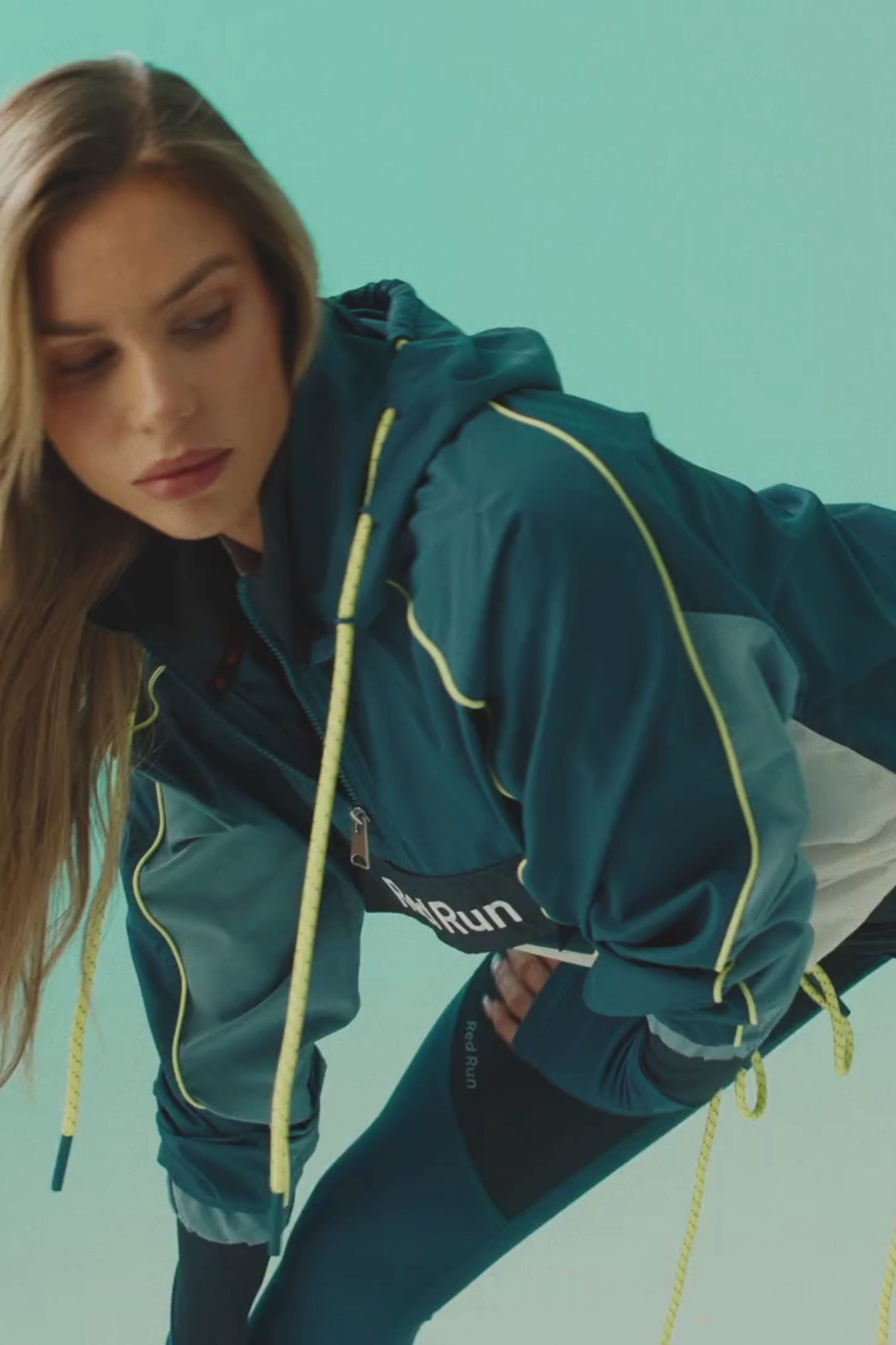 Cropped Windbreaker - S-Volt